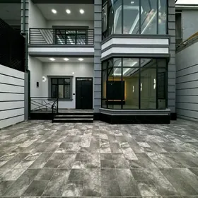 Eyesinden arenda jay gozleyari