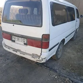 Toyota Hiace 1990