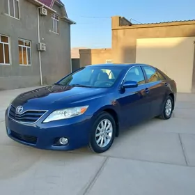 Toyota Camry 2011