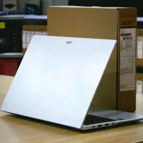 Acer Lite16/i3-13/256GB/8GB