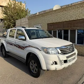 Toyota Hilux 2014