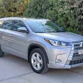 Toyota Highlander 2017