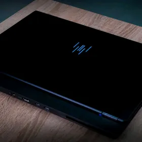 Acer Predator|RTX5090|2TB/32GB