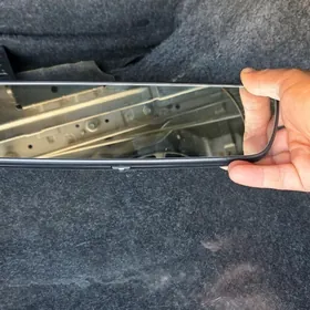 zadni wid Highlander