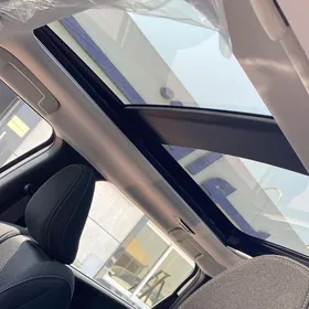 Mitsubishi Outlander 2025