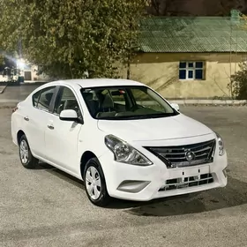 Nissan Sunny 2022