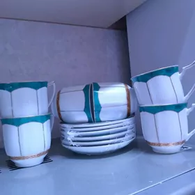 чашки с блюдцами