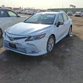 Toyota Camry 2023