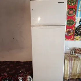 ПРОДАЕТСЯ ХОЛОДИЛЬНИК