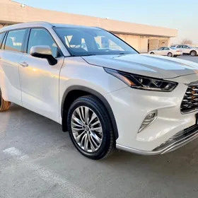 Toyota Highlander 2022
