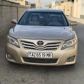 Toyota Camry 2011