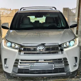 Toyota Highlander 2019