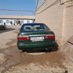 Nissan Sunny 1999