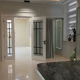 АТЕЛЬЕ ПО СОВХОЗНОЙ - 250М2