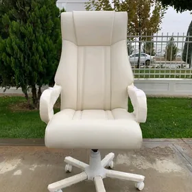 Koźa kreslo ak Falcon.Кресло