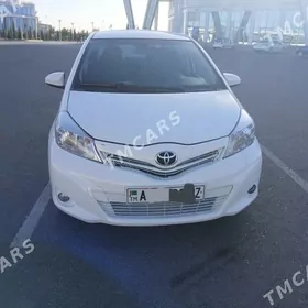 Toyota Yaris 2011