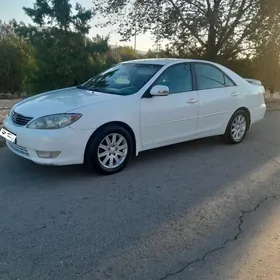 Toyota Camry 2004