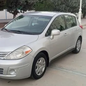 Nissan Versa 2010