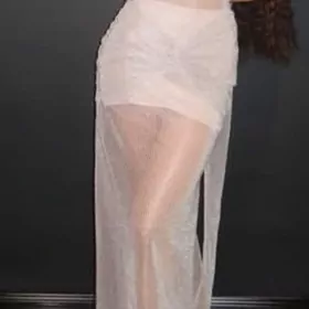 Платья вечерние