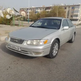 Toyota Camry 2001