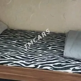 двухъярусная кровать