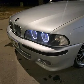 BMW E39 2003