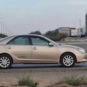 Toyota Camry 2005