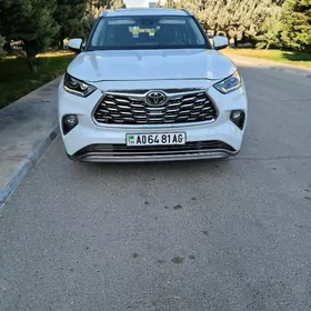 Toyota Highlander 2020