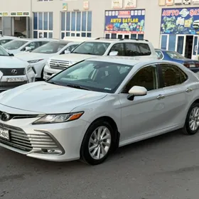 Toyota Camry 2022