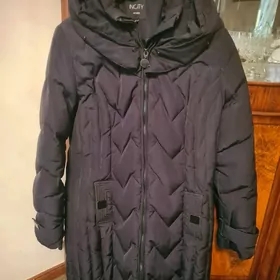 куртка - женская.