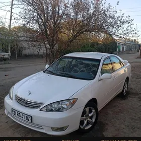 Toyota Camry 2004