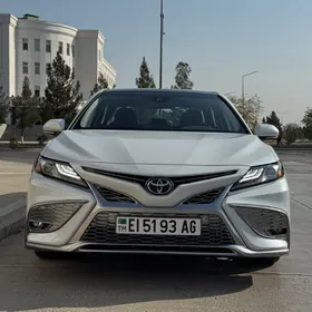 Toyota Camry 2021