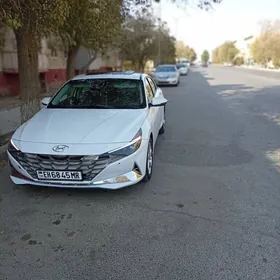 Hyundai Elantra 2021