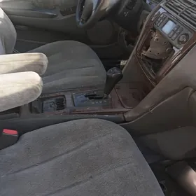 Mitsubishi Diamante 1995