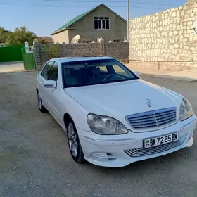 Mercedes-Benz S-Class 1999