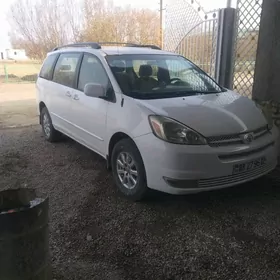Toyota Sienna 2005