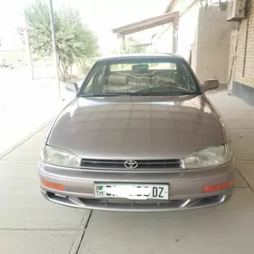 Toyota Camry 1992