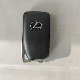 pult lexsus RX 2022