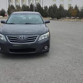 Toyota Camry 2011