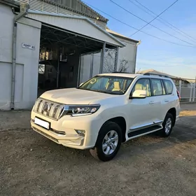 Toyota Land Cruiser Prado 2021