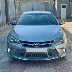 Toyota Camry 2015