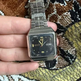 Seiko Sagat Часы