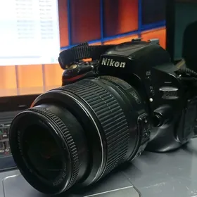 Nikon D5100