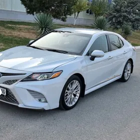 Toyota Camry 2020