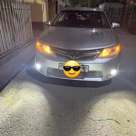Toyota Camry 2013