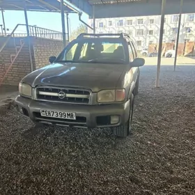 Nissan Pathfinder 2003