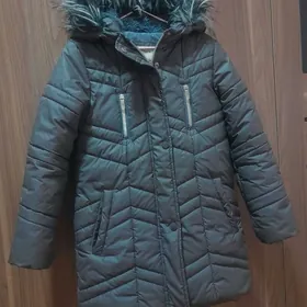 Куртка и сапожки для девочек.