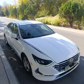 Hyundai Sonata 2021