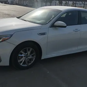 Kia Optima 2019