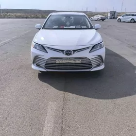 Toyota Camry 2023